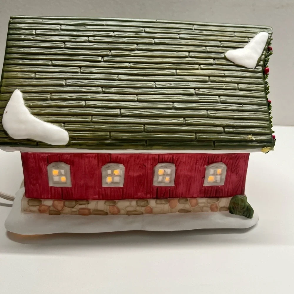 VTG 1999 Christmas Valley‎ Collections Porcelain Collection Prairie Style Barn